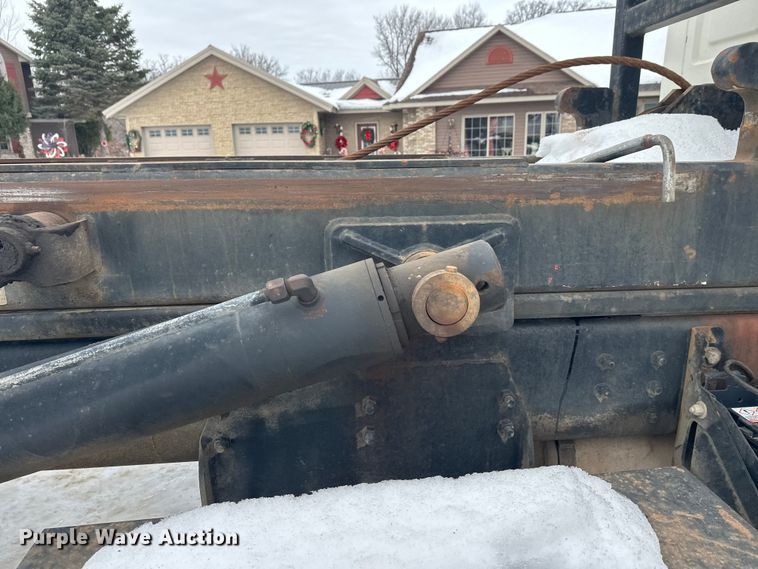 image for item DT6494 1999 Sterling L9513 roll-off container truck