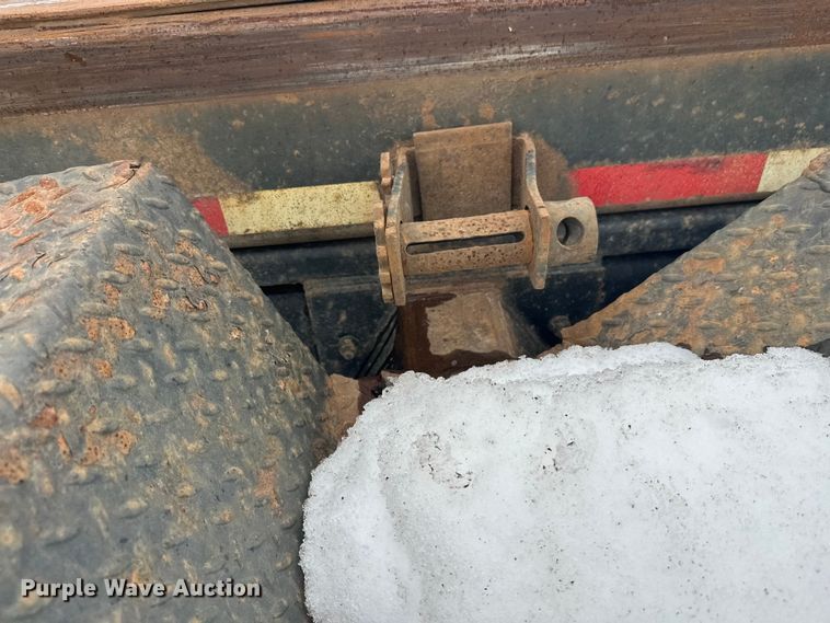 image for item DT6494 1999 Sterling L9513 roll-off container truck