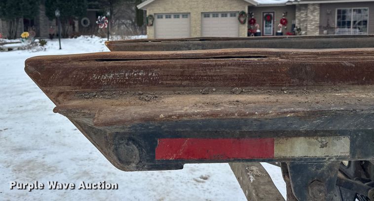 image for item DT6494 1999 Sterling L9513 roll-off container truck