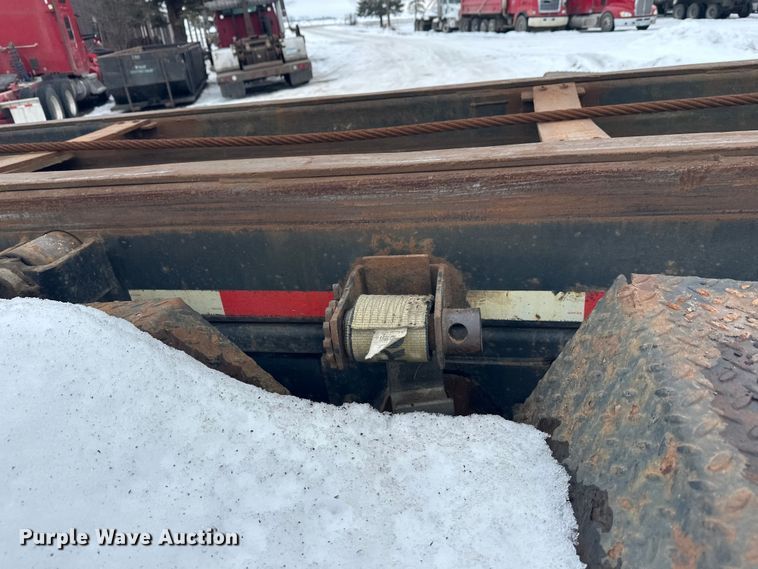 image for item DT6494 1999 Sterling L9513 roll-off container truck