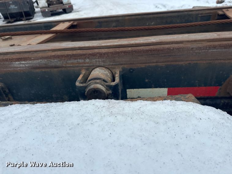 image for item DT6494 1999 Sterling L9513 roll-off container truck