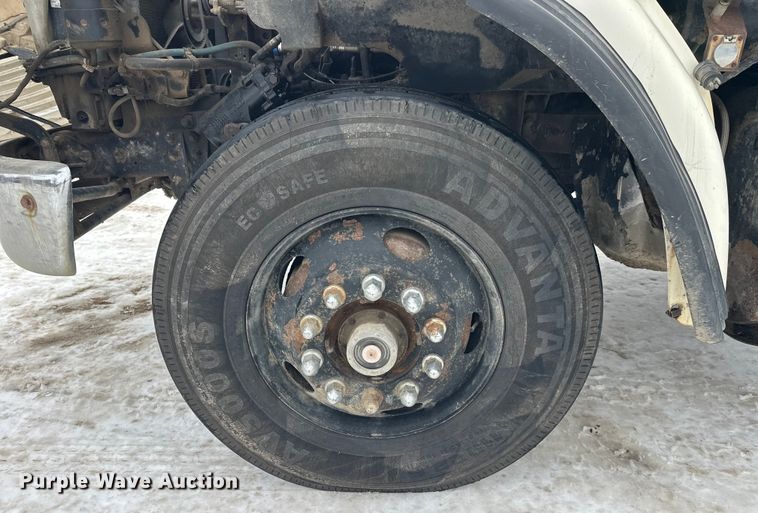 image for item DT6494 1999 Sterling L9513 roll-off container truck