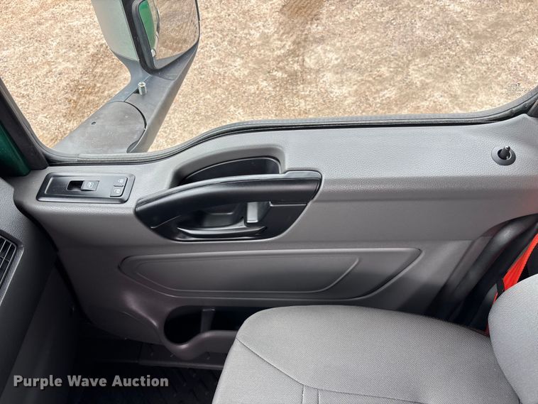 image for item DU0292 2020 International LT625 semi truck