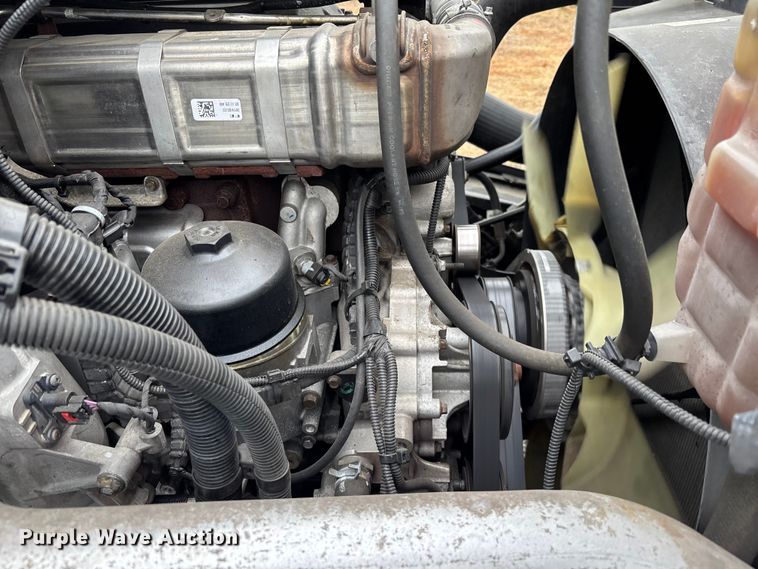 image for item DU0292 2020 International LT625 semi truck