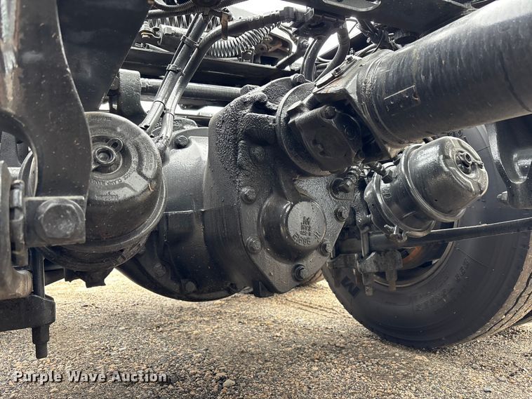 image for item DU0293 2019 International LT625 semi truck