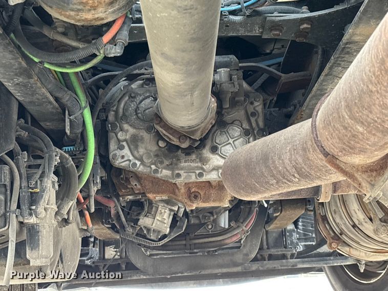 image for item DU0293 2019 International LT625 semi truck