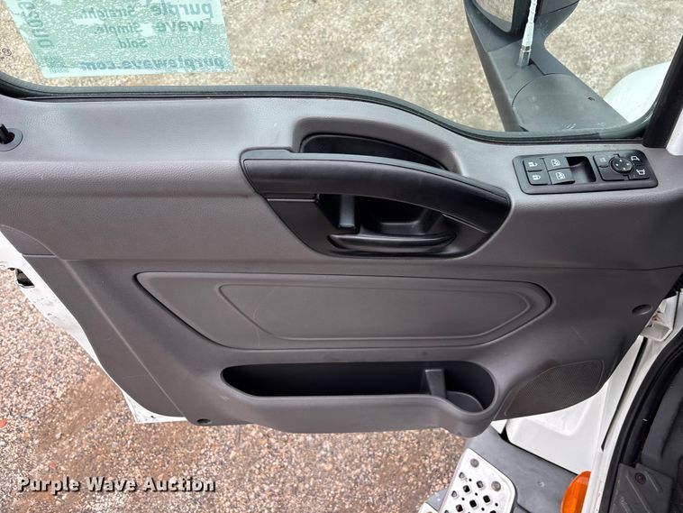 image for item DU0293 2019 International LT625 semi truck