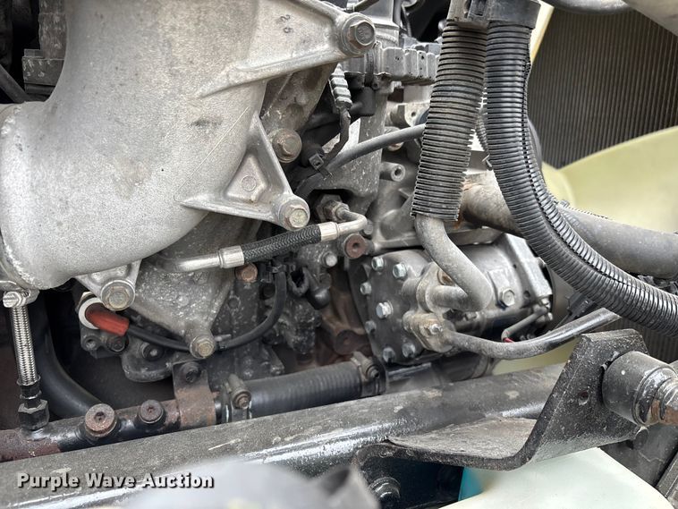 image for item DU0293 2019 International LT625 semi truck