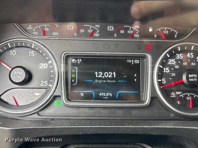 image for item DU0293 2019 International LT625 semi truck