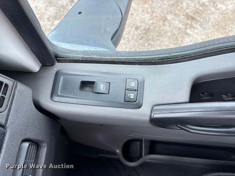 image for item DU0294 2019 International LT625 semi truck