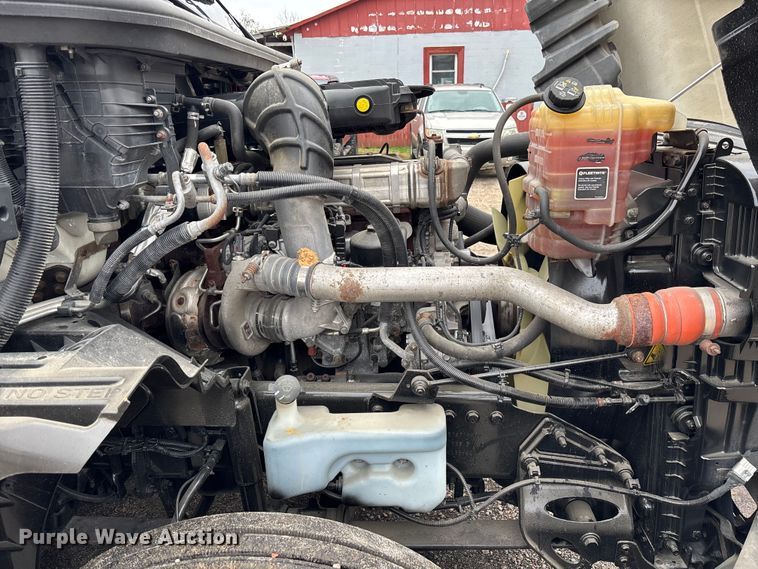 image for item DU0294 2019 International LT625 semi truck