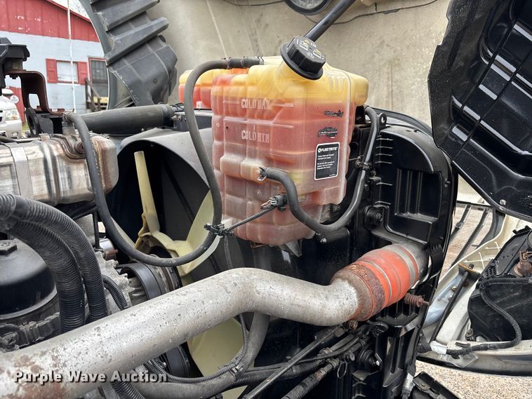 image for item DU0294 2019 International LT625 semi truck