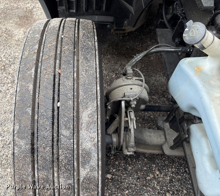 image for item DU0294 2019 International LT625 semi truck