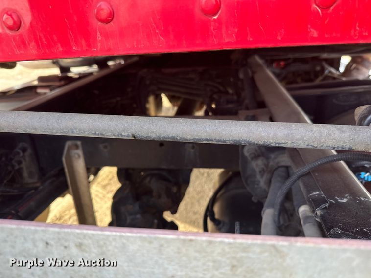 image for item DW4389 2020 Peterbilt 389 semi truck