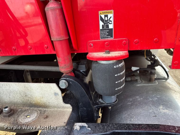 image for item DW4389 2020 Peterbilt 389 semi truck