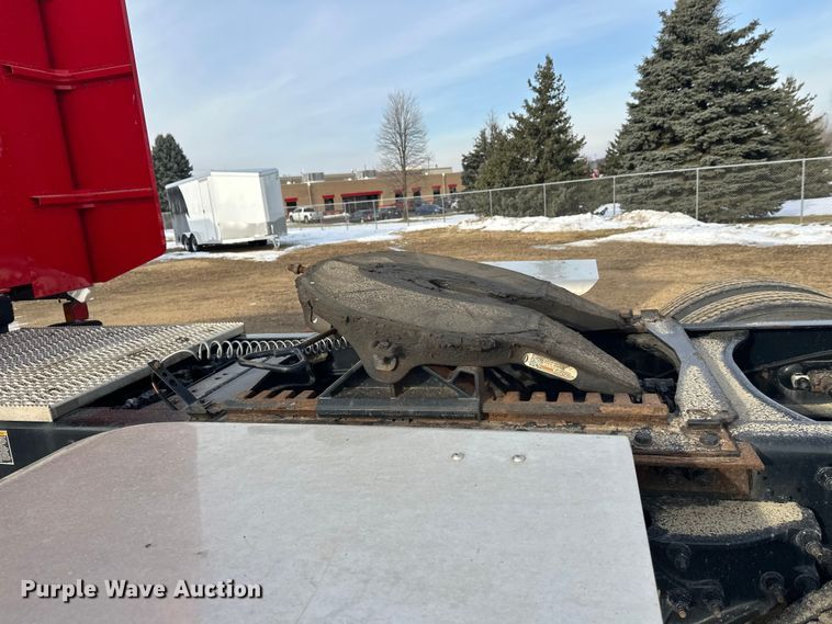 image for item DW4389 2020 Peterbilt 389 semi truck