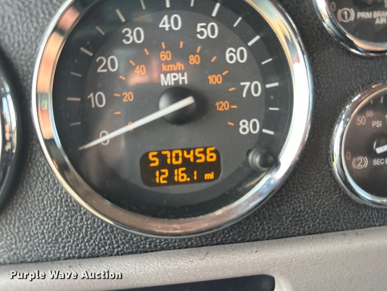 image for item DW4389 2020 Peterbilt 389 semi truck