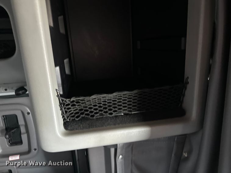 image for item DW4389 2020 Peterbilt 389 semi truck