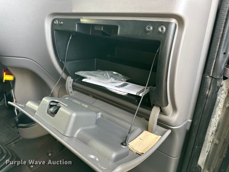 image for item DW4389 2020 Peterbilt 389 semi truck