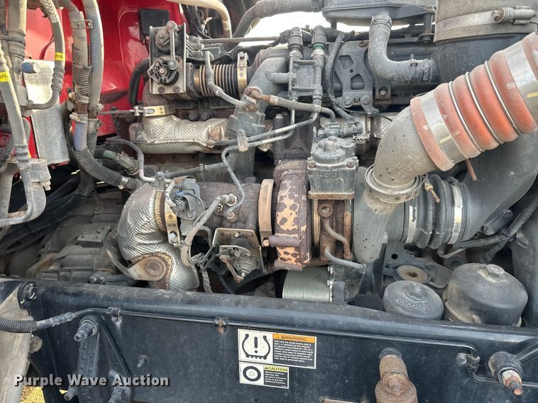 image for item DW4389 2020 Peterbilt 389 semi truck