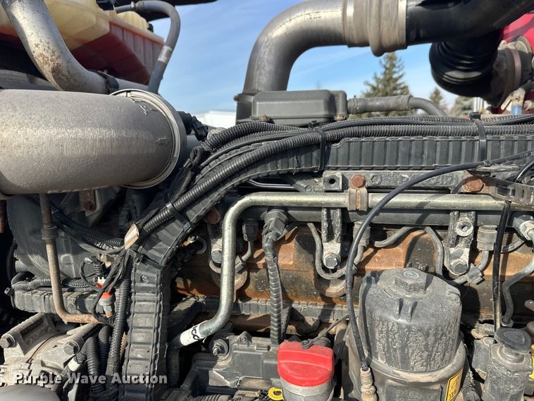 image for item DW4389 2020 Peterbilt 389 semi truck