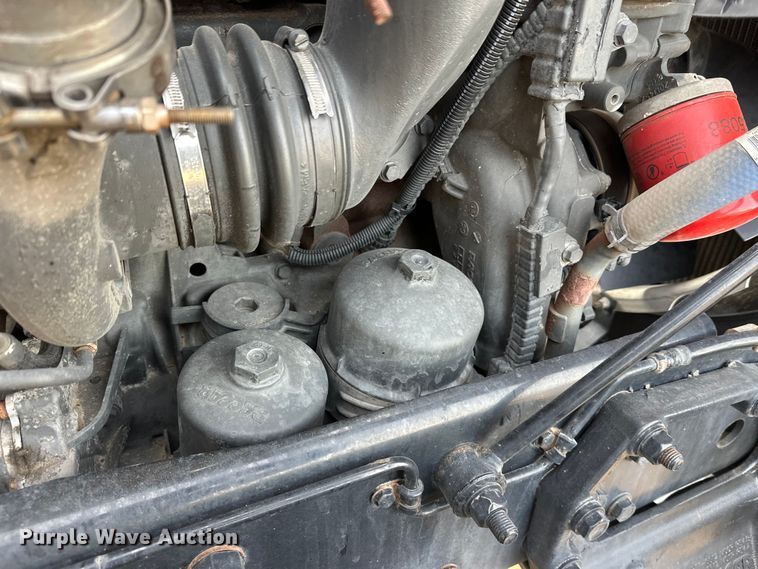 image for item DW4390 2022 Peterbilt 389 semi truck