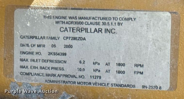 image for item DW6554 2001 International  9100i truck cab and chassis