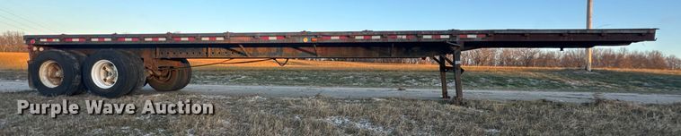 image for item DW6746 1973 Clark flatbed trailer