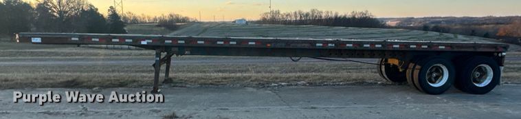 image for item DW6746 1973 Clark flatbed trailer