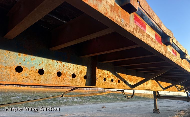 image for item DW6746 1973 Clark flatbed trailer