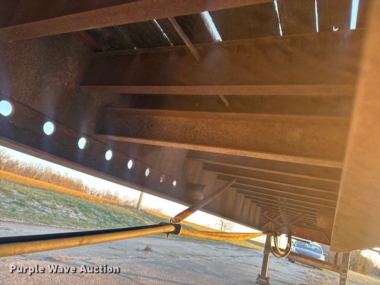 image for item DW6746 1973 Clark flatbed trailer