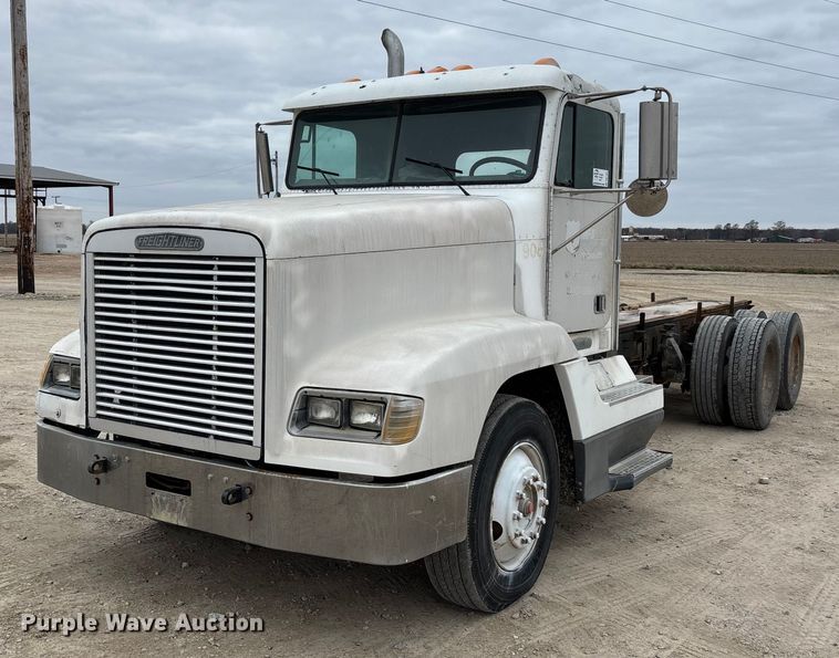 CAMIóN CHASIS 1996 FREIGHTLINER FLD120