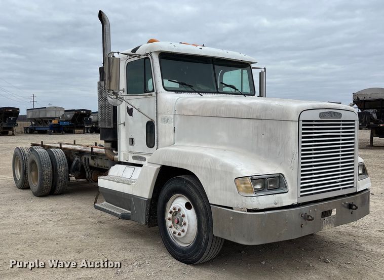 CAMIóN CHASIS 1996 FREIGHTLINER FLD120