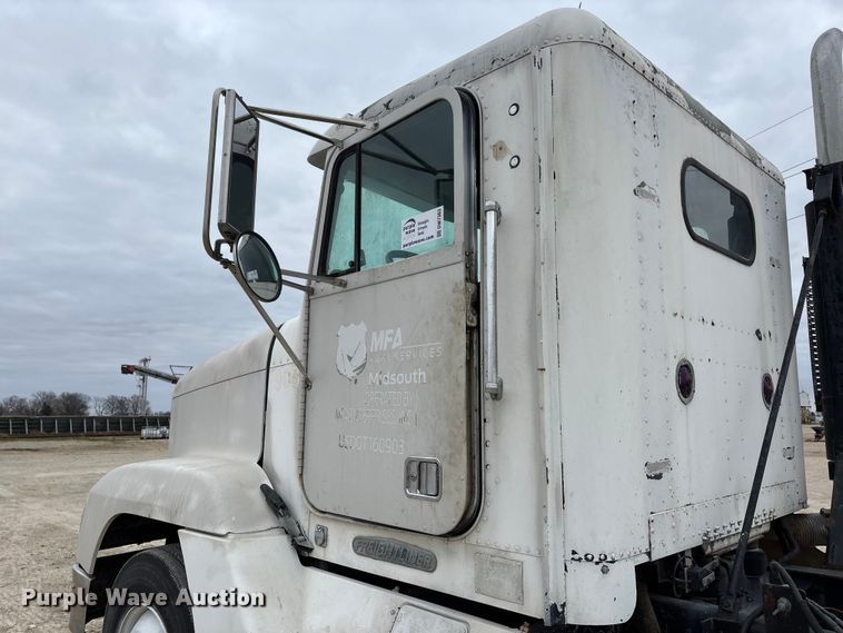 image for item DW7363 1996 Freightliner FLD120 truck cab and chassis
