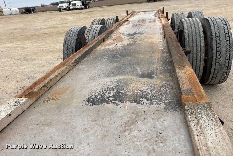 image for item DW7363 1996 Freightliner FLD120 truck cab and chassis