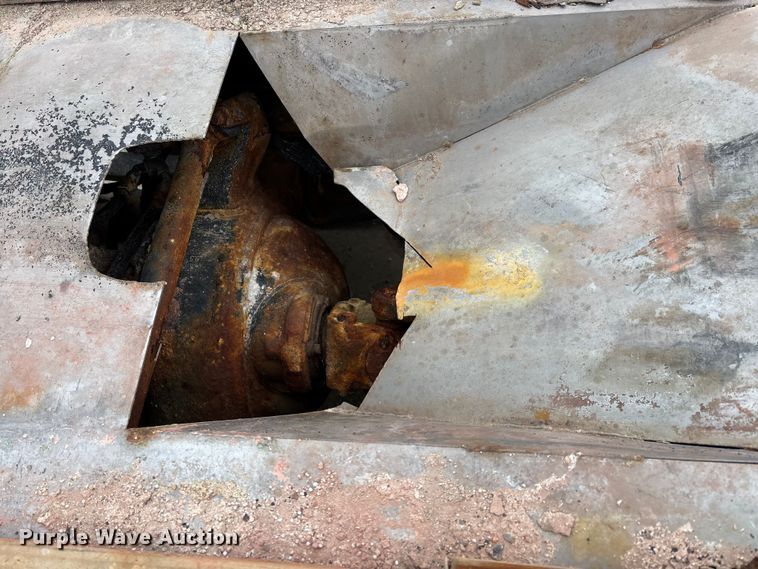 image for item DW7363 1996 Freightliner FLD120 truck cab and chassis