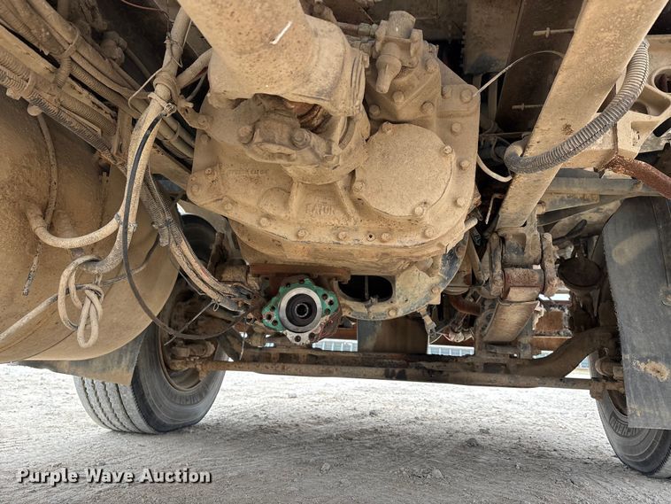 image for item DW7363 1996 Freightliner FLD120 truck cab and chassis