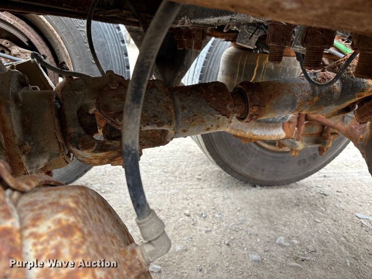 image for item DW7363 1996 Freightliner FLD120 truck cab and chassis