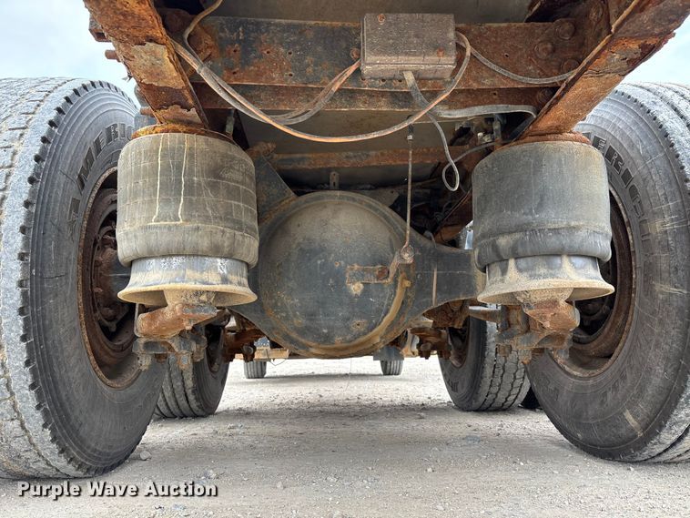 image for item DW7363 1996 Freightliner FLD120 truck cab and chassis