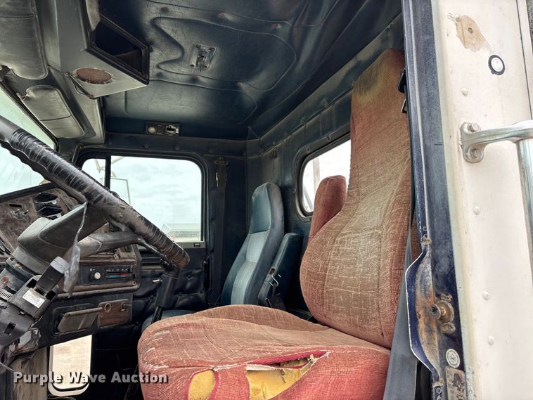 image for item DW7363 1996 Freightliner FLD120 truck cab and chassis