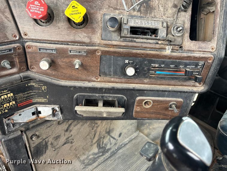 image for item DW7363 1996 Freightliner FLD120 truck cab and chassis