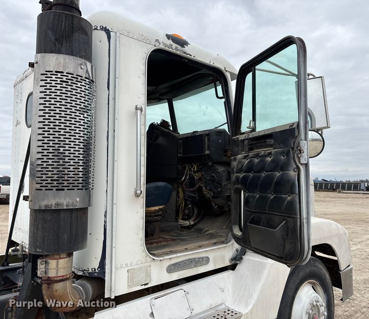 image for item DW7363 1996 Freightliner FLD120 truck cab and chassis