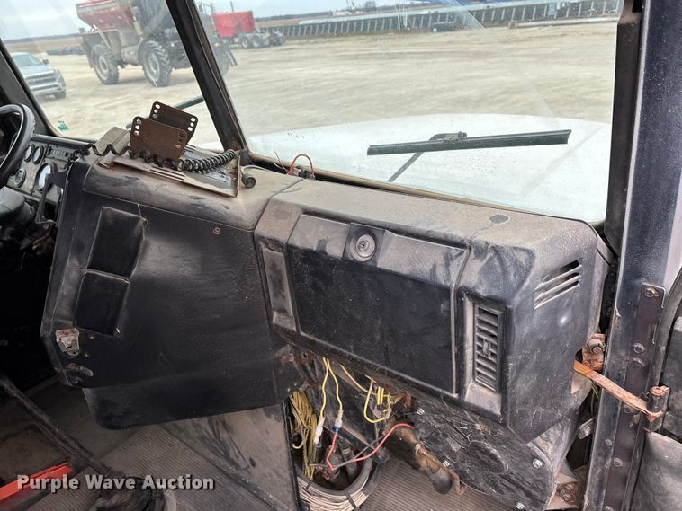 image for item DW7363 1996 Freightliner FLD120 truck cab and chassis