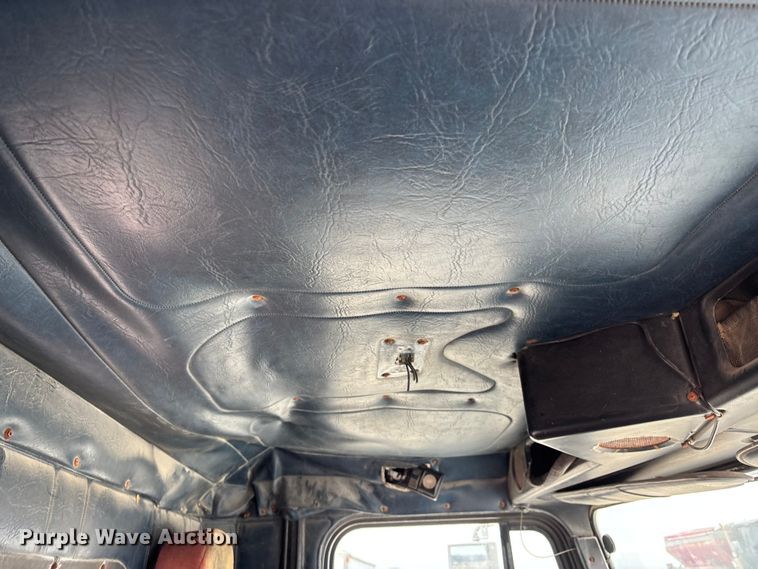 image for item DW7363 1996 Freightliner FLD120 truck cab and chassis