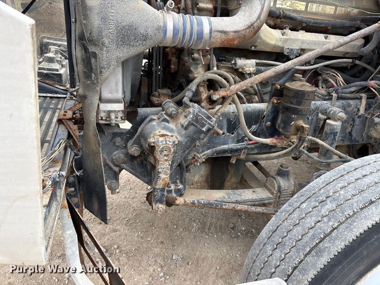 image for item DW7363 1996 Freightliner FLD120 truck cab and chassis