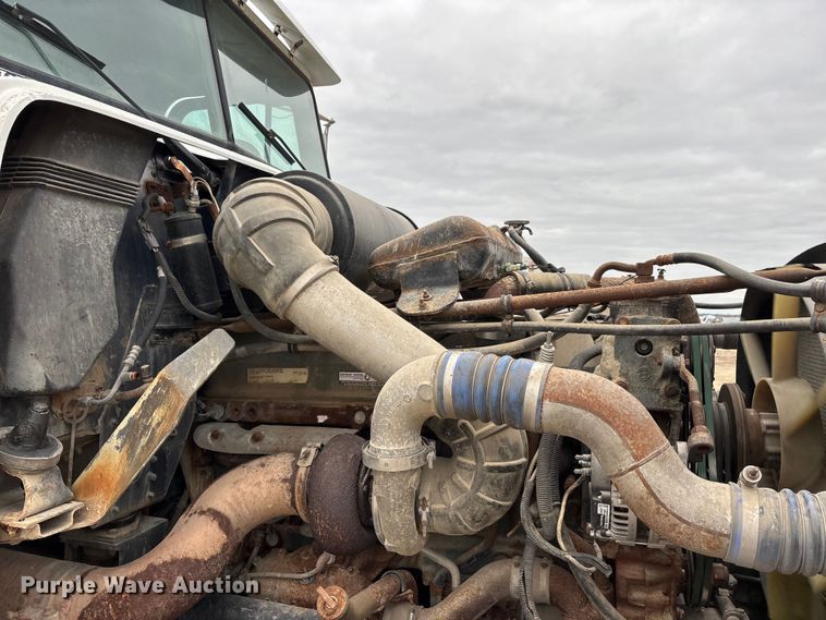 image for item DW7363 1996 Freightliner FLD120 truck cab and chassis