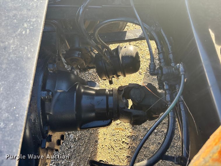 image for item DW7369 2019 Freightliner Cascadia 113 semi truck