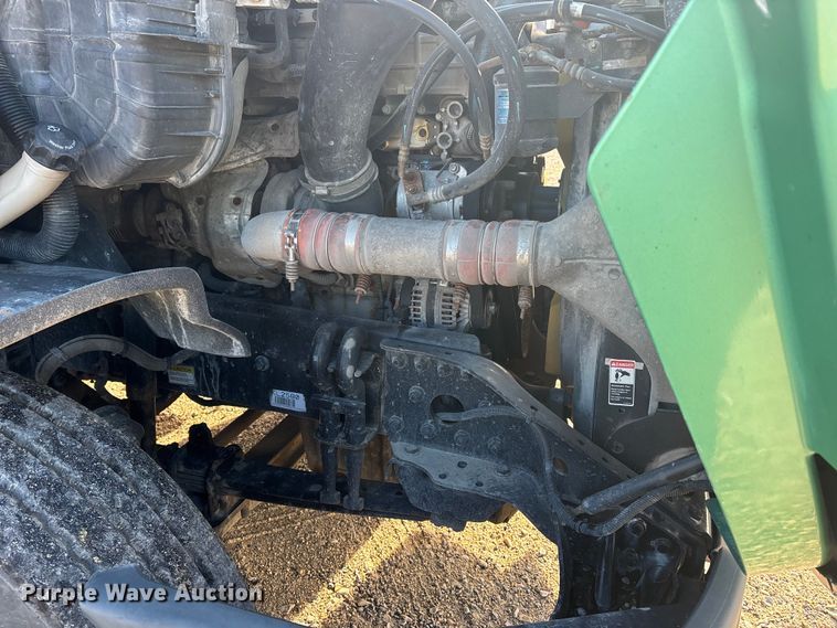 image for item DW7369 2019 Freightliner Cascadia 113 semi truck