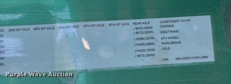 image for item DW7369 2019 Freightliner Cascadia 113 semi truck