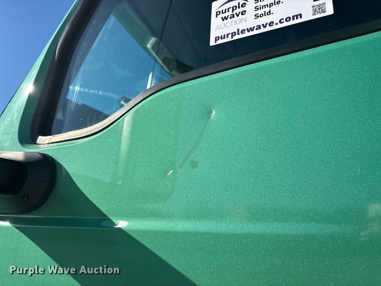 image for item DW7371 2022 International LT625 semi truck